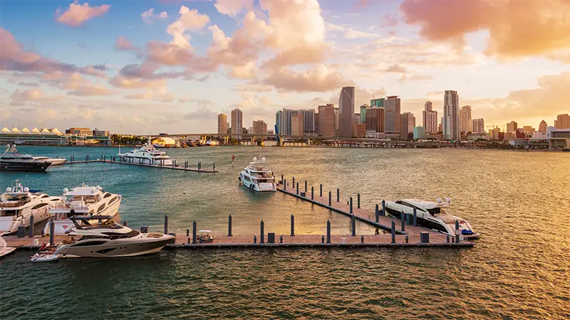 USA – Big Apple, City Lights & Coastline Nights